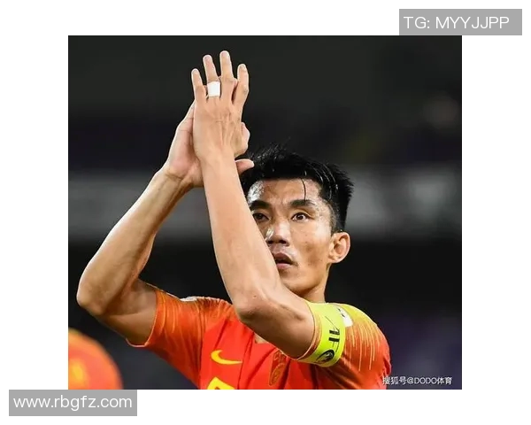 中国足球三大明星的崛起与影响力分析及未来发展展望